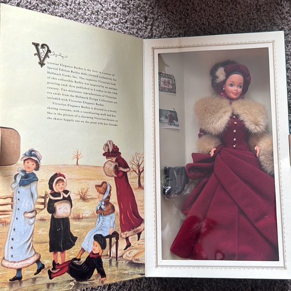 Special edition, Victorian Elegance Barbie. NEW in original packaging. - Picture 4 of 4
